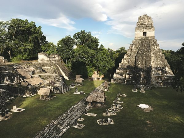 Comment planifier une visite des anciens sites maya au Guatemala ?